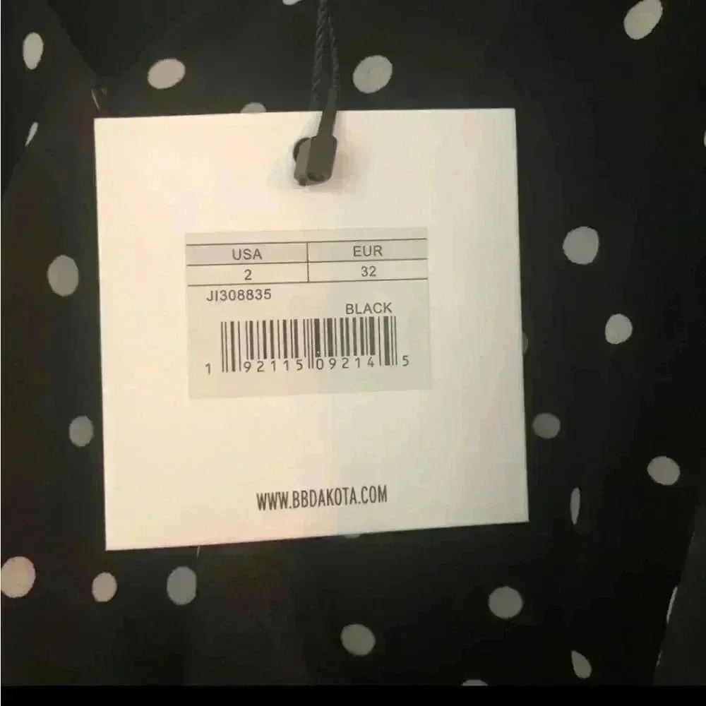 One Sleeve Polka Dot Dress - Picture 5 of 6